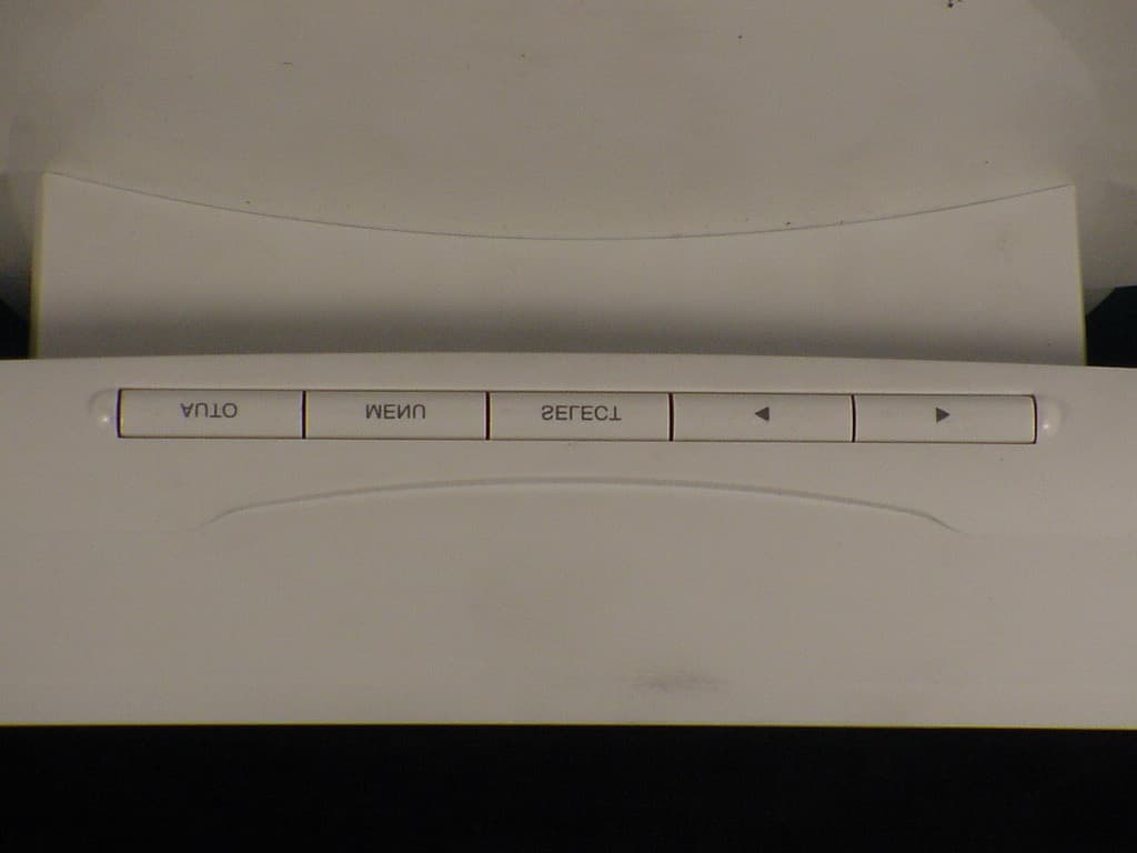 MP701 LCD Monitor - FCC ID PL4F701LSA1010021 - CORNEA TECHNOLOGY CO., LTD. (2)