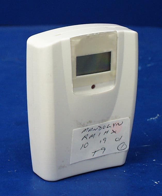 Wireless Remote Control TX - FCC ID PLJRM1HX - Mandolyn Electronic Technology Inc.
