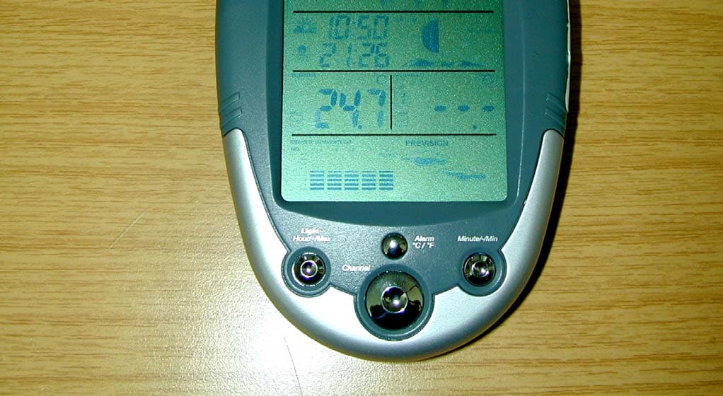 Weather Station Receiver - FCC ID PLJWS738 - Mandolyn Electronic Technology Inc.