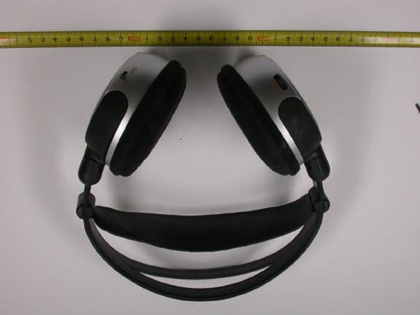 Wireless Headphone System - FCC ID PMJT2000 - Amphony Corp. (4)
