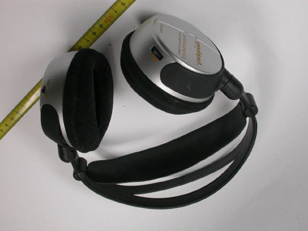 Wireless Headphone System - FCC ID PMJT2000 - Amphony Corp. (2)