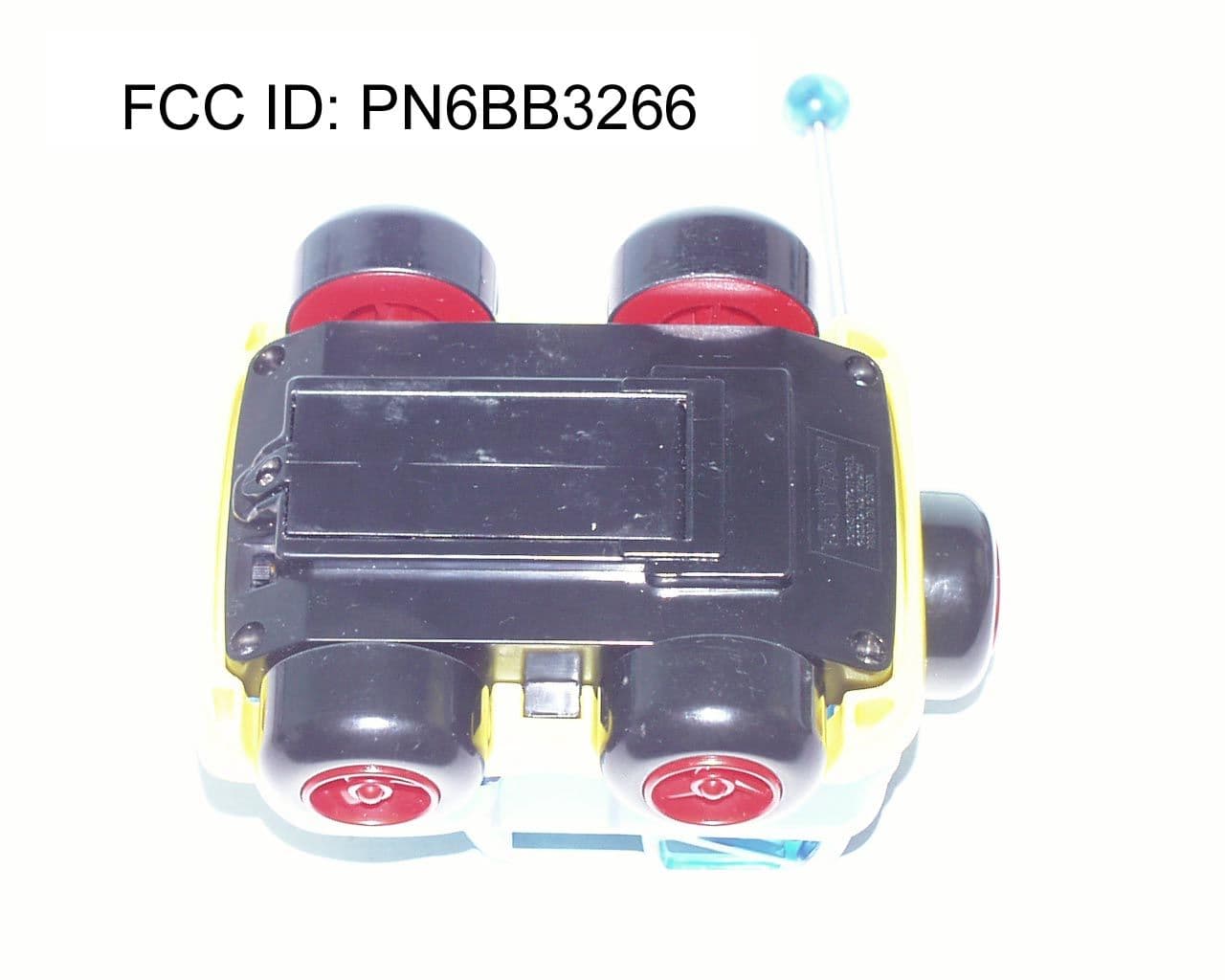 Remote Control Toy Car - FCC ID PN6BB3266 - Maison Joseph Battat Ltd.