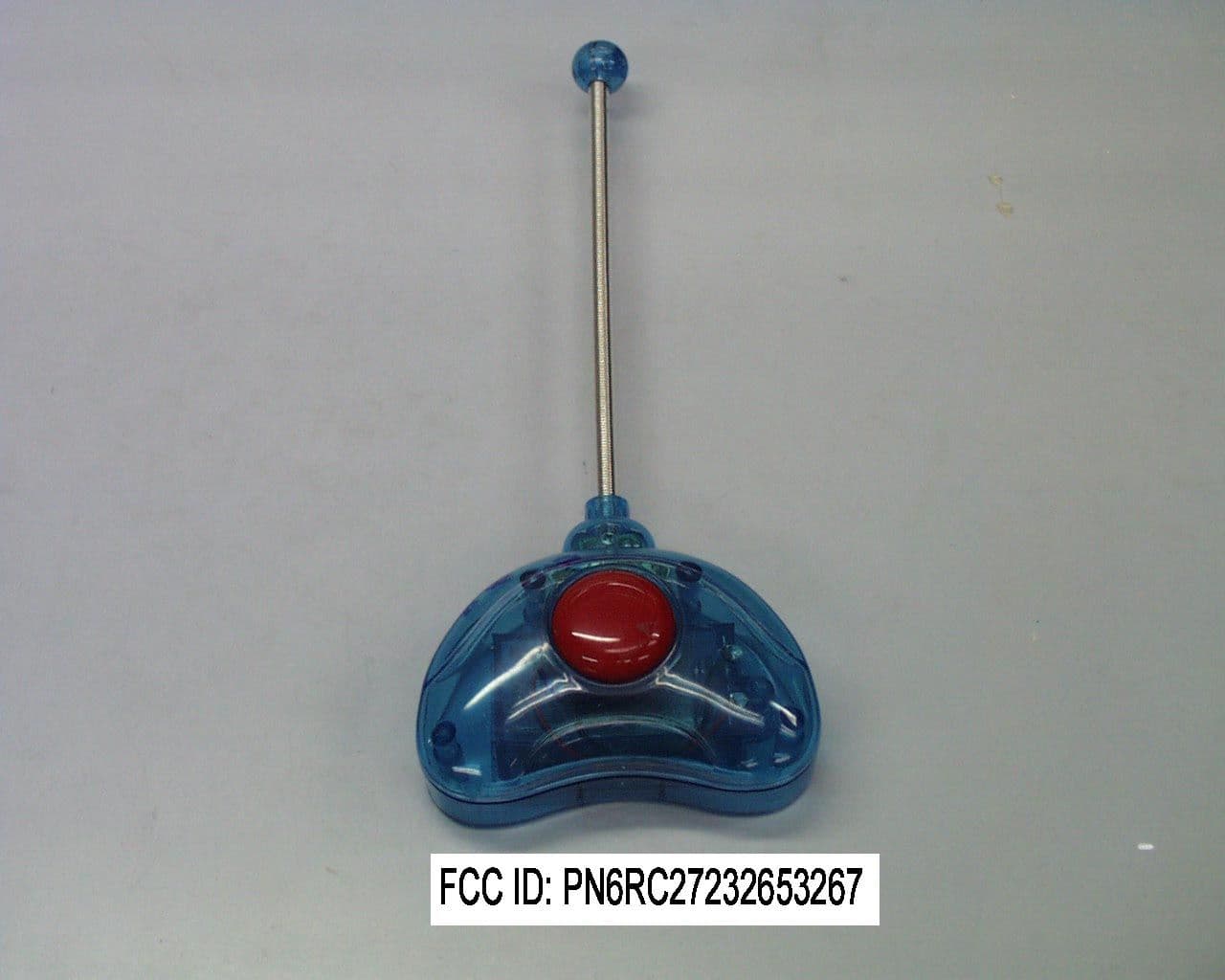 Remote Controlled Toy Car - FCC ID PN6RC27232653267 - Maison Joseph Battat Ltd.