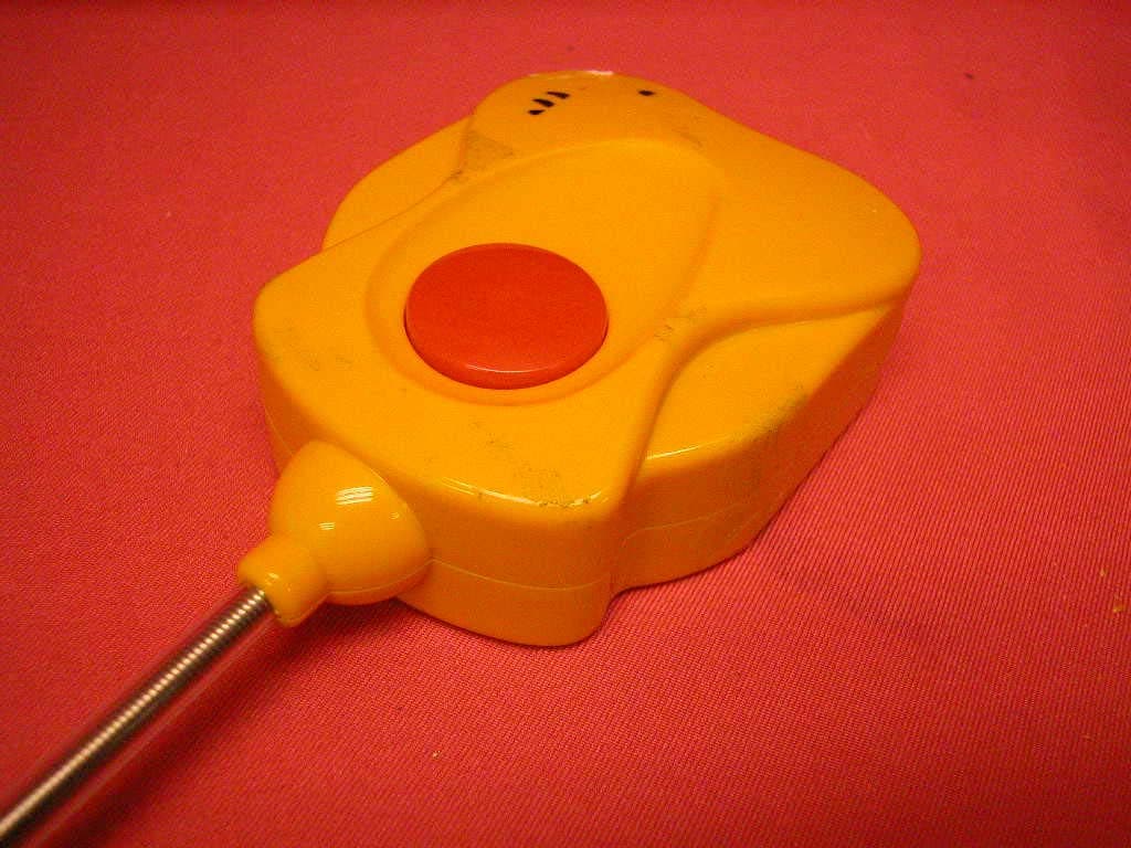 RC Car - FCC ID PN6RC2793259A - Maison Joseph Battat Ltd. (5)