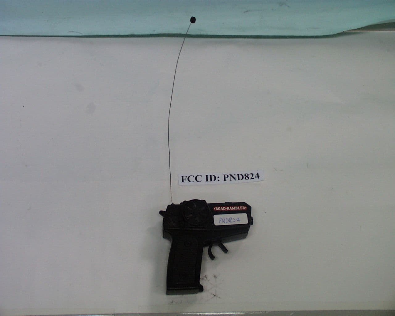 Remote Control Toy Car - FCC ID PND824 - K-Yuen Electronic Toys Manufactory Limited