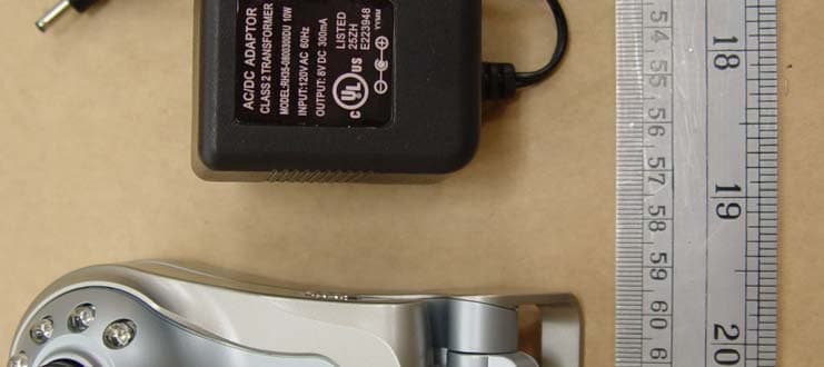 2.4GHz Wireless Baby Monitor - FCC ID PNKVC-105 - ELANsat Technologies Inc. (2)