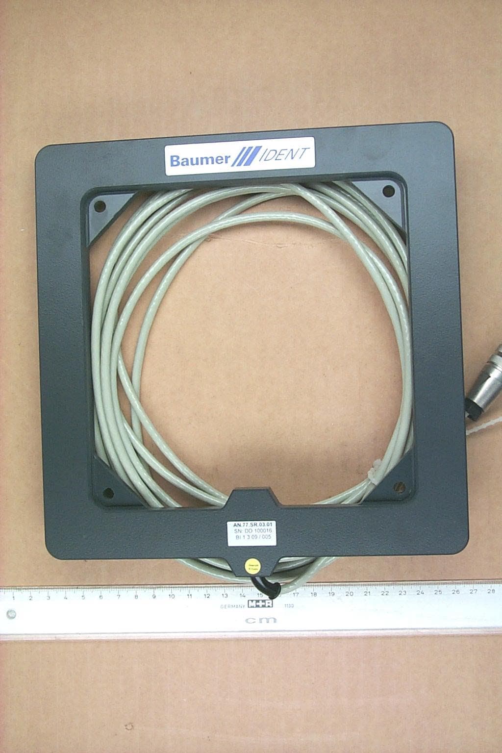 Identification System - FCC ID PNTOIS-LSRSER - Baumer Ident GmbH (4)
