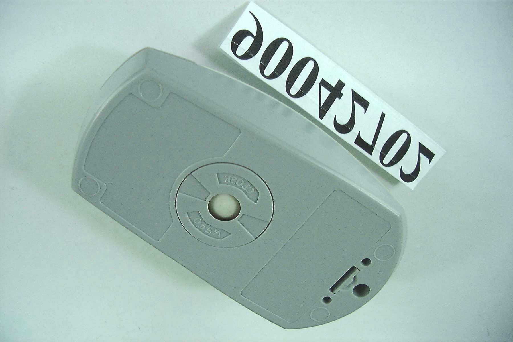 Wireless Mouse - FCC ID PO9-0106-01 - Horng Technical Enterprise Co., Ltd. (4)