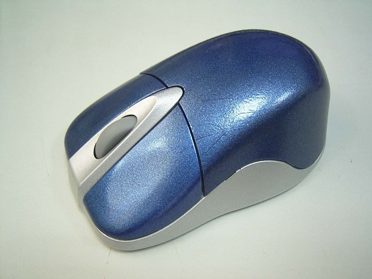 Wireless Optical Mouse - FCC ID PO9-HTM69WRT - Horng Technical Enterprise Co., Ltd.