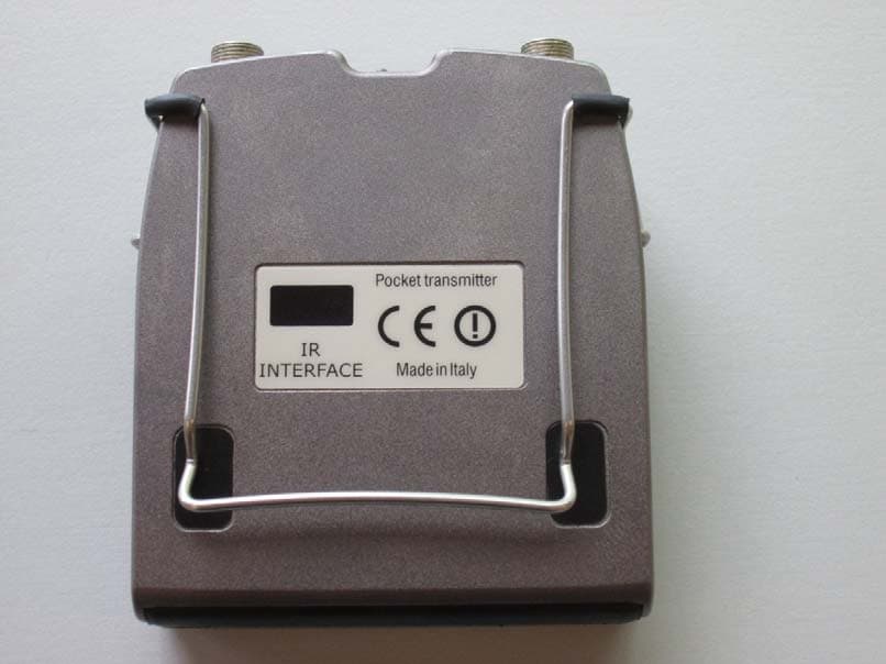 Wideband bodypack transmitter - FCC ID POUMTP40SUSX - Wisycom s.r.l.