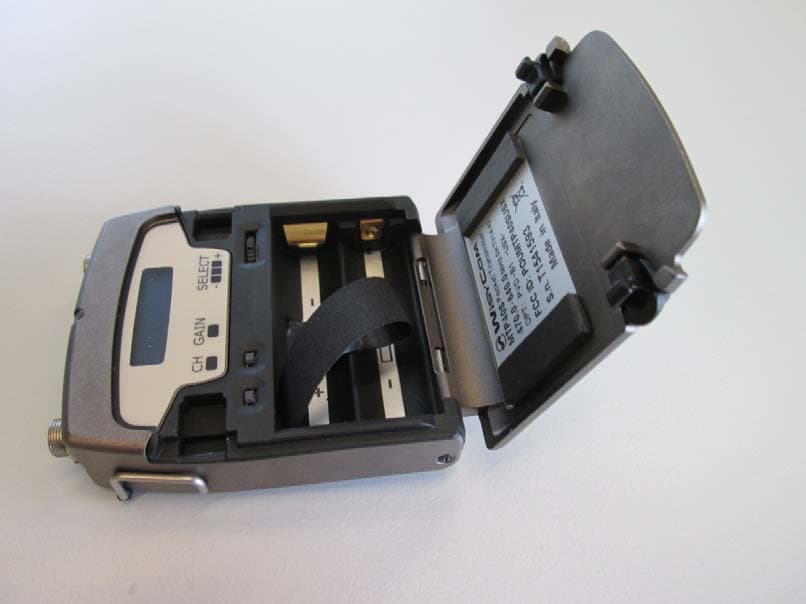 Wideband bodypack transmitter - FCC ID POUMTP40SUSX - Wisycom s.r.l. (2)