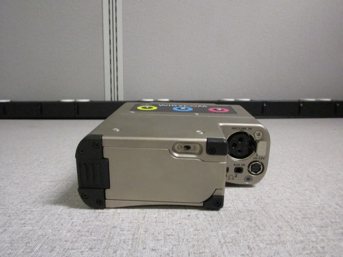 Wireless Microphone - FCC ID POURPU500 - Wisycom s.r.l. (3)