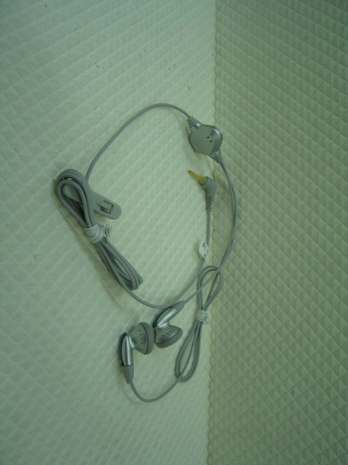 Single Mode CDMA Cellular Phone - FCC ID PP4PC-7100 - Pantech Co., Ltd. (5)