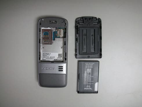 GSM 900/ 1800/ 1900 Cellphone with Bluetooth - FCC ID PPIRM-274 - Microsoft Corporation (2)