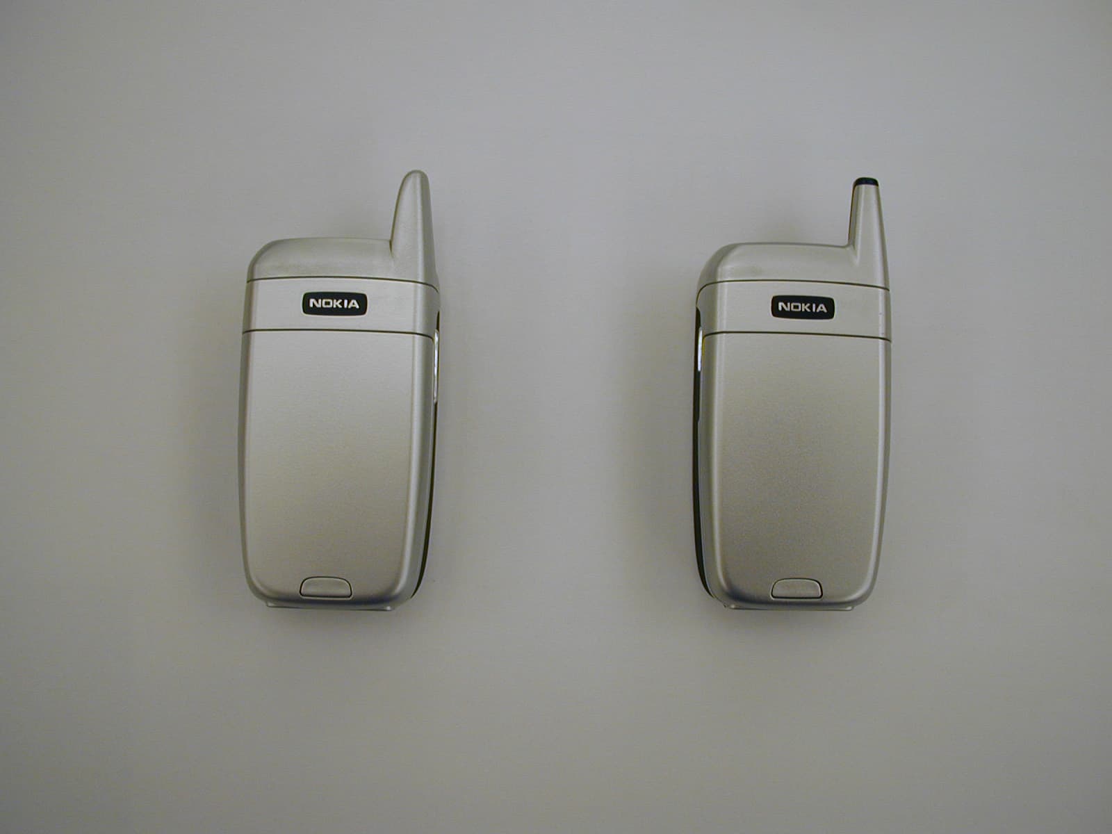 GSM 900/ 1800/ 1900 PCS Phone - FCC ID PPIRM-76 - Microsoft Corporation (3)