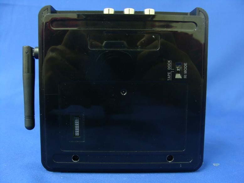DOCK FOR iPhone/iPad WITH AirPlay - FCC ID PPQ-DSA5 - LITE-ON TECHNOLOGY CORP.