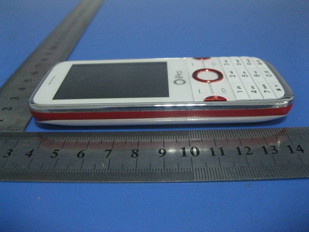 GSM MOBILE PHONE - FCC ID PQ4IPROI3241 - HONG KONG IPRO TECHNOLOGY CO.,LIMITED (2)