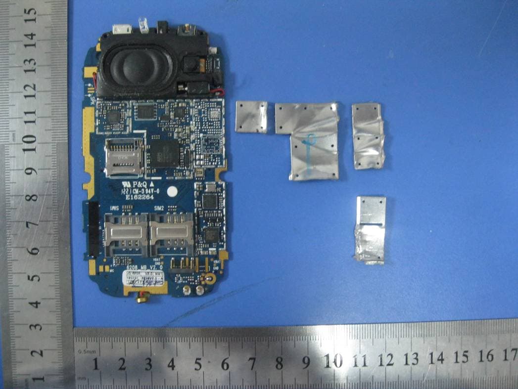 GSM Mobile Phone - FCC ID PQ4IPROI7320 - HONG KONG IPRO TECHNOLOGY CO.,LIMITED (4)