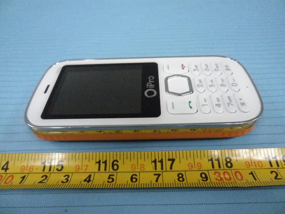 GSM Mobile Phone - FCC ID PQ4IPROMAGIC - HONG KONG IPRO TECHNOLOGY CO.,LIMITED (4)