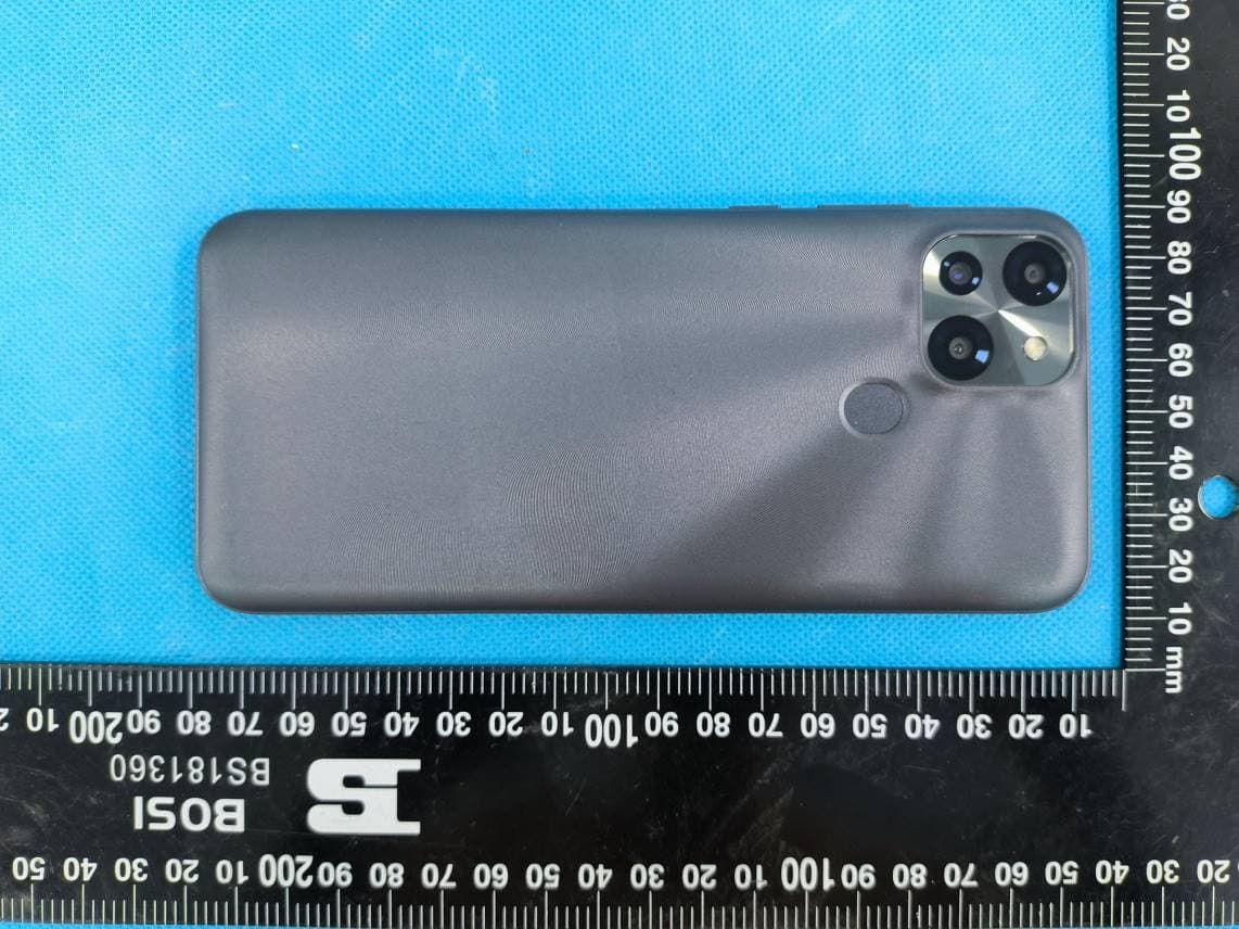 Smart Phone - FCC ID PQ4IPROS300 - HONG KONG IPRO TECHNOLOGY CO.,LIMITED (3)