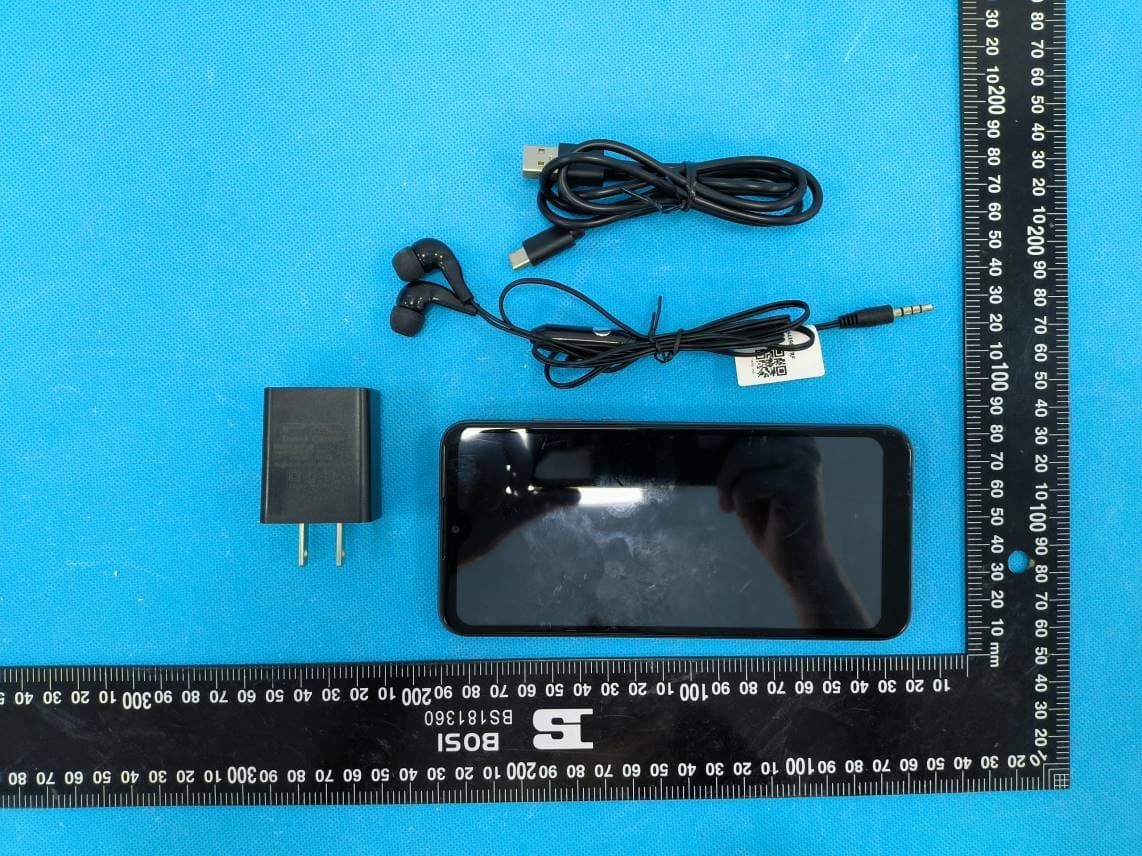 Smart Phone - FCC ID PQ4IPROS300 - HONG KONG IPRO TECHNOLOGY CO.,LIMITED
