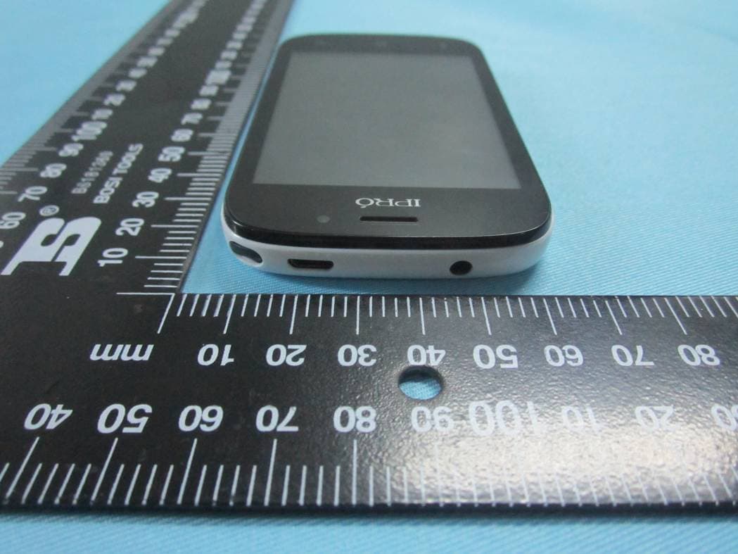 GSM Mobile Phone - FCC ID PQ4IPROTRANSI - HONG KONG IPRO TECHNOLOGY CO.,LIMITED (5)
