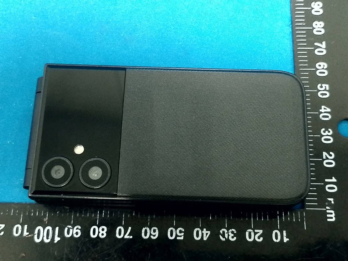 Mobile Phone - FCC ID PQ4IPROV20S - HONG KONG IPRO TECHNOLOGY CO.,LIMITED (2)