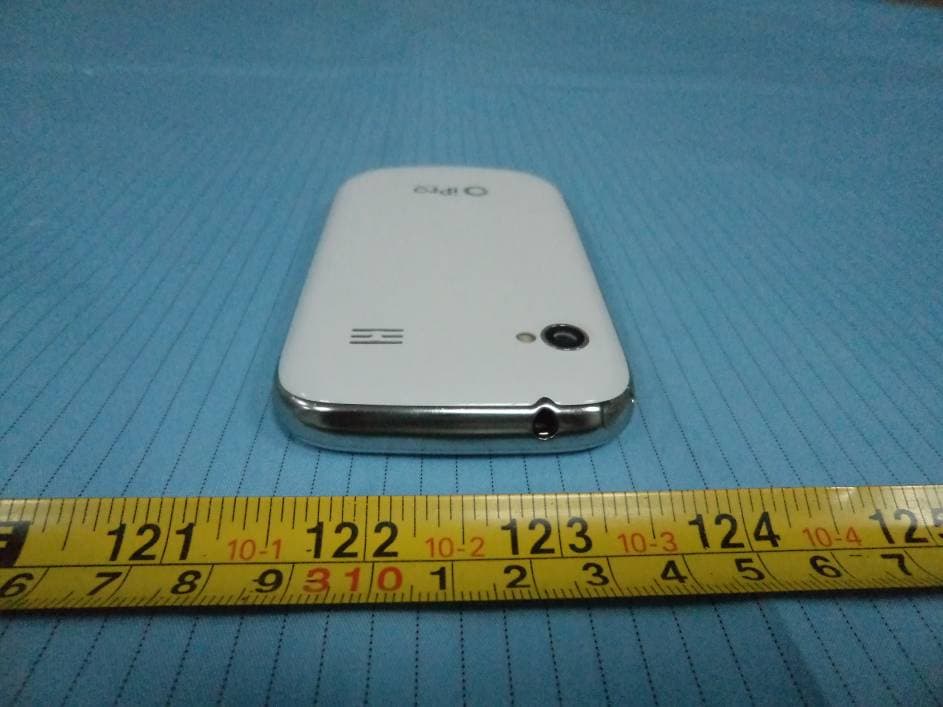 GSM Mobile Phone - FCC ID PQ4IPROVENUS - HONG KONG IPRO TECHNOLOGY CO.,LIMITED (4)