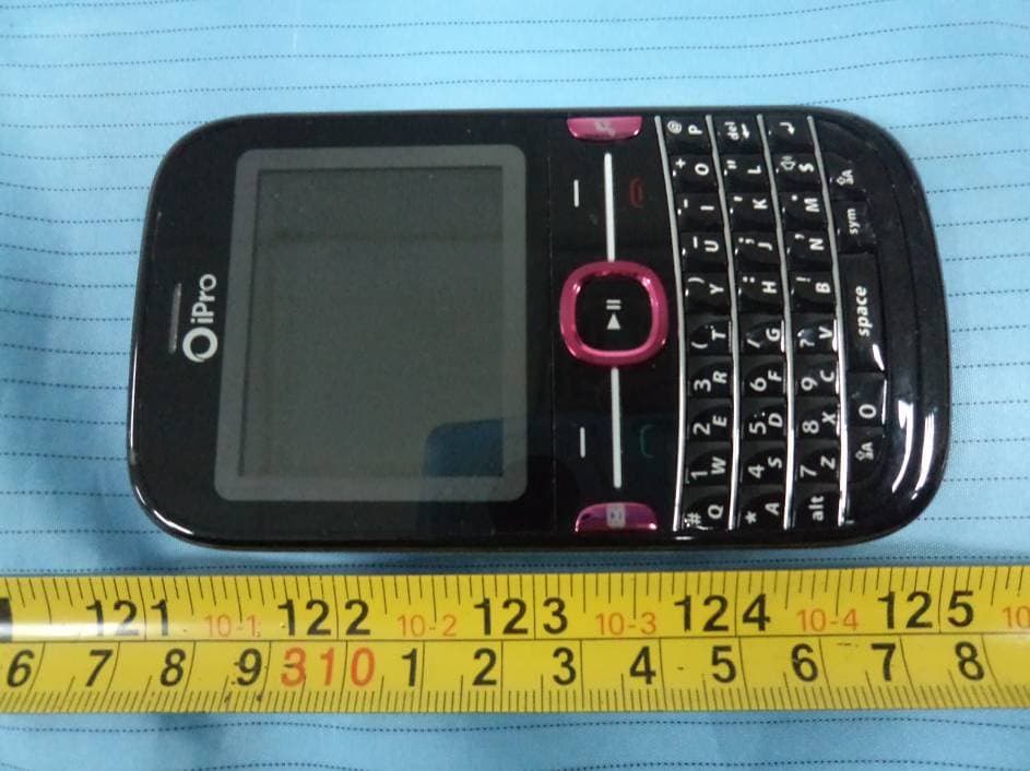 GSM Mobile Phone - FCC ID PQ4IPROVENUSL - HONG KONG IPRO TECHNOLOGY CO.,LIMITED (3)