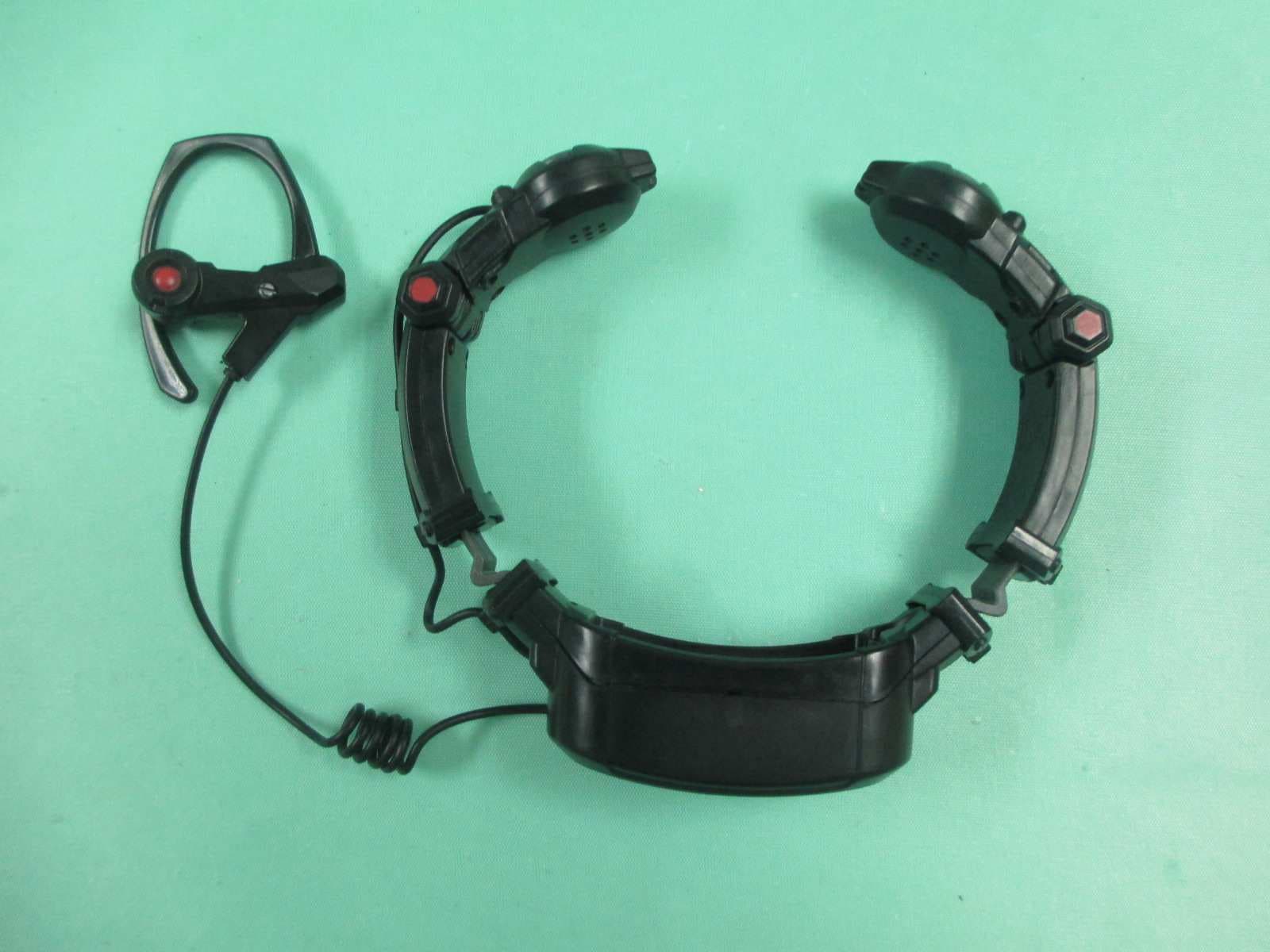 Walkie Talkie - FCC ID PQN15203 - Spin Master Toys Far East Ltd. (2)