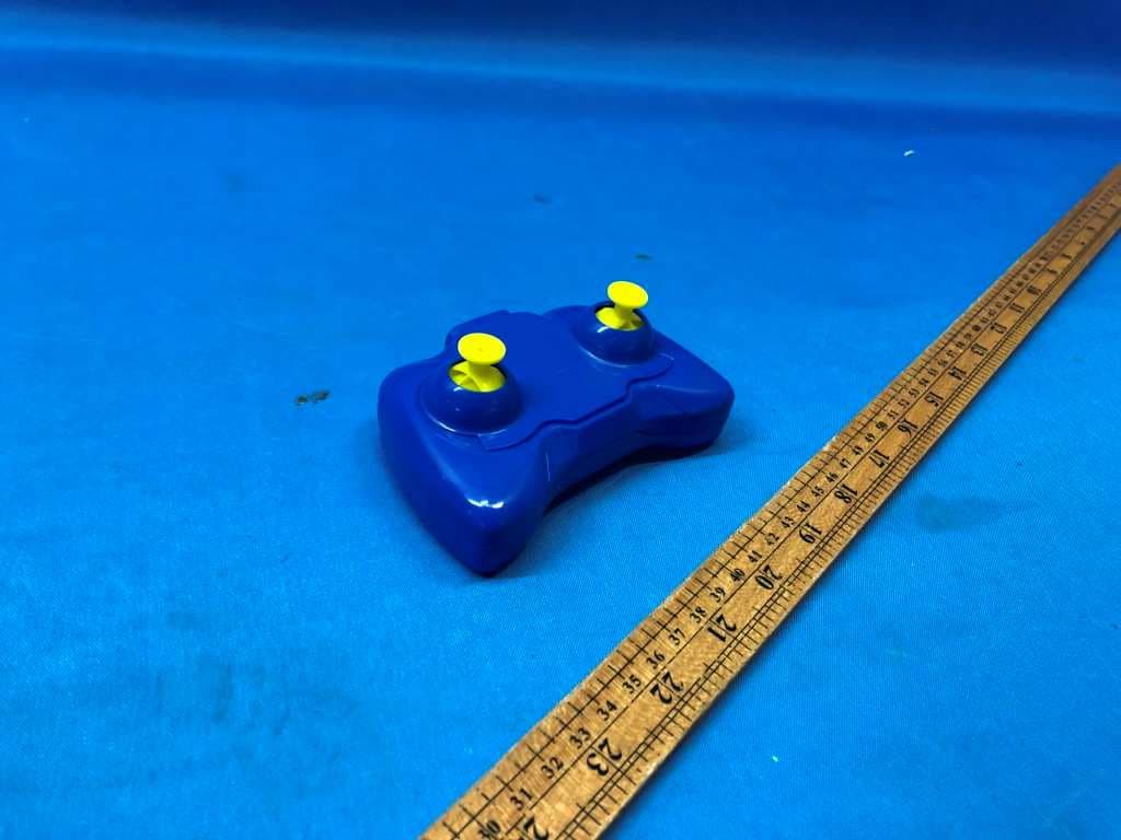 PAW RDC Chase Movie RC Motorcycle - FCC ID PQN17750TX2G4 - Spin Master Toys Far East Ltd. (2)