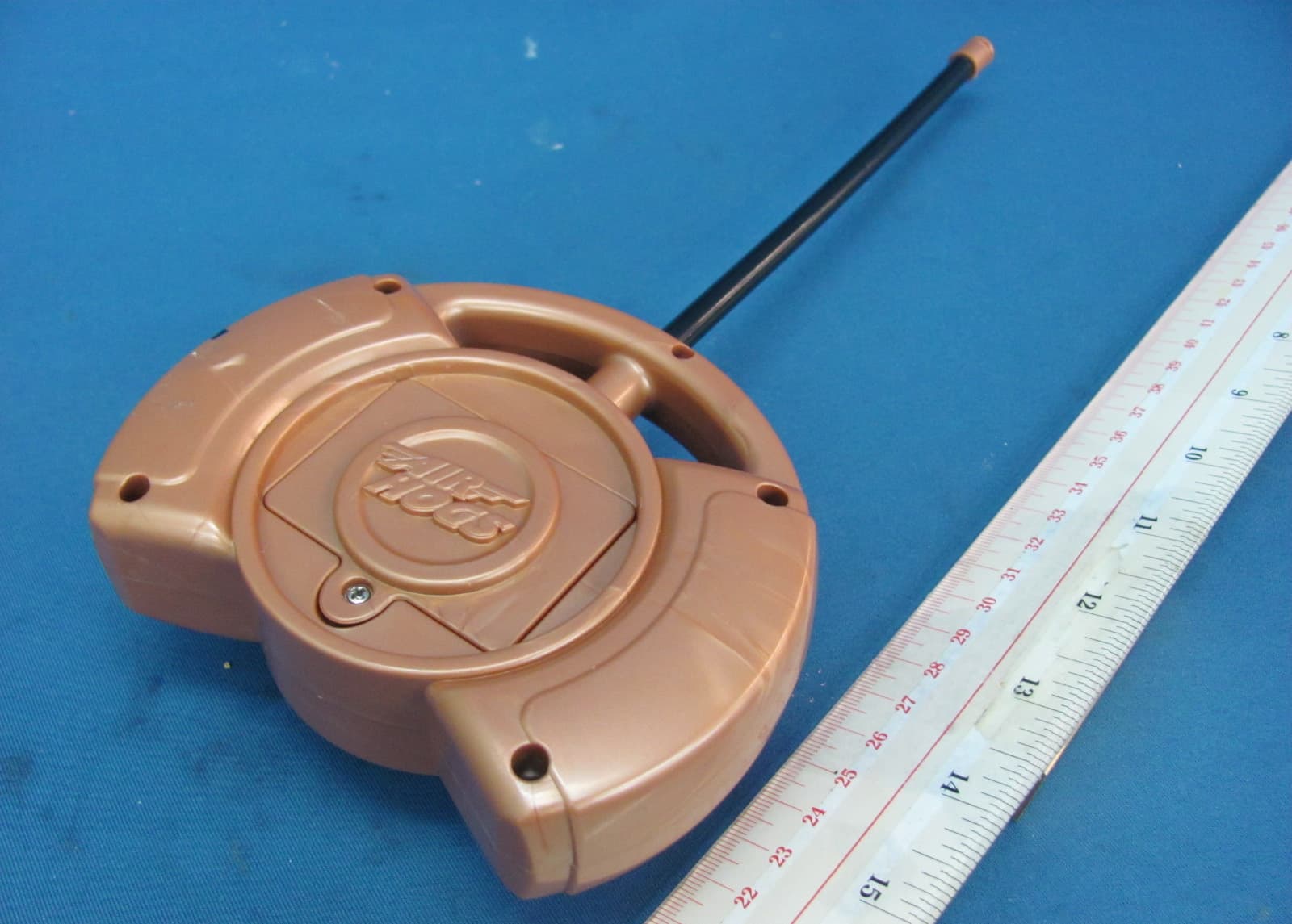 ARH Cars II (1:24) - FCC ID PQN43004TX49MHZ - Spin Master Toys Far East Ltd. (2)