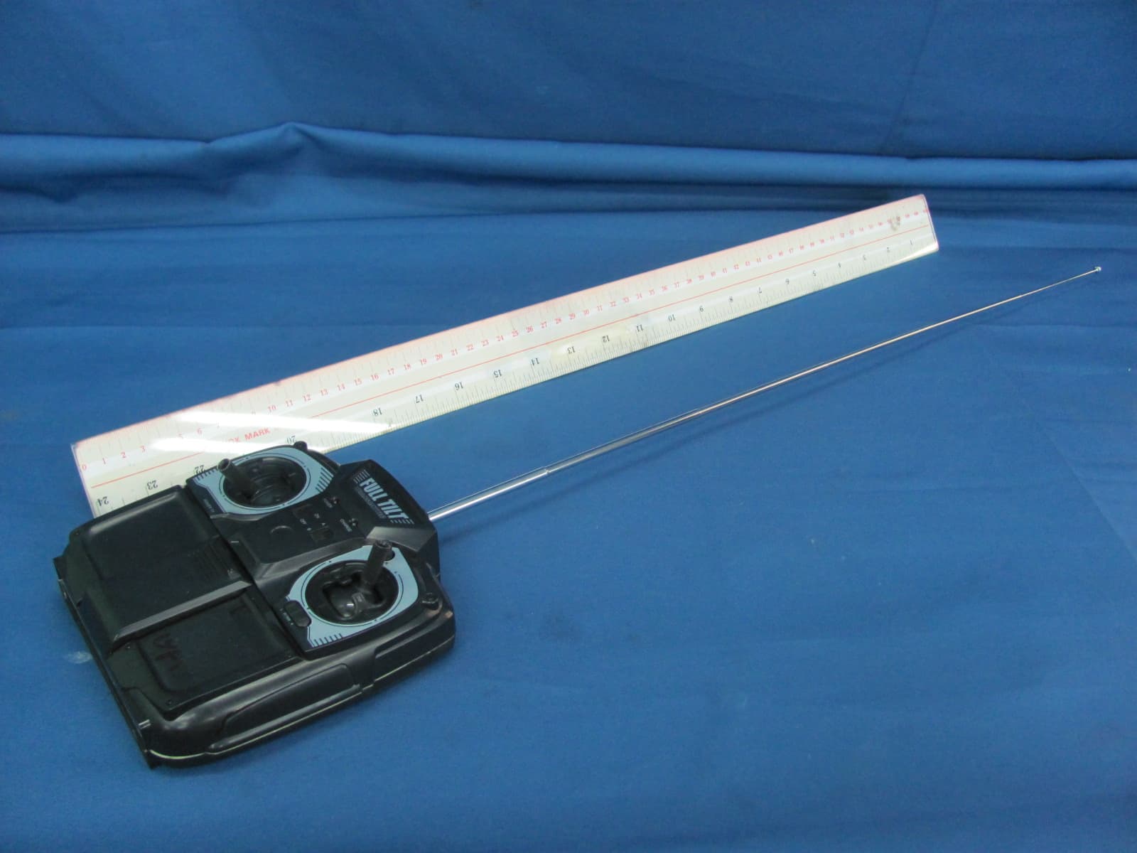 ARH Osprey Full Tilt - FCC ID PQN44395TX27145 - Spin Master Toys Far East Ltd. (3)