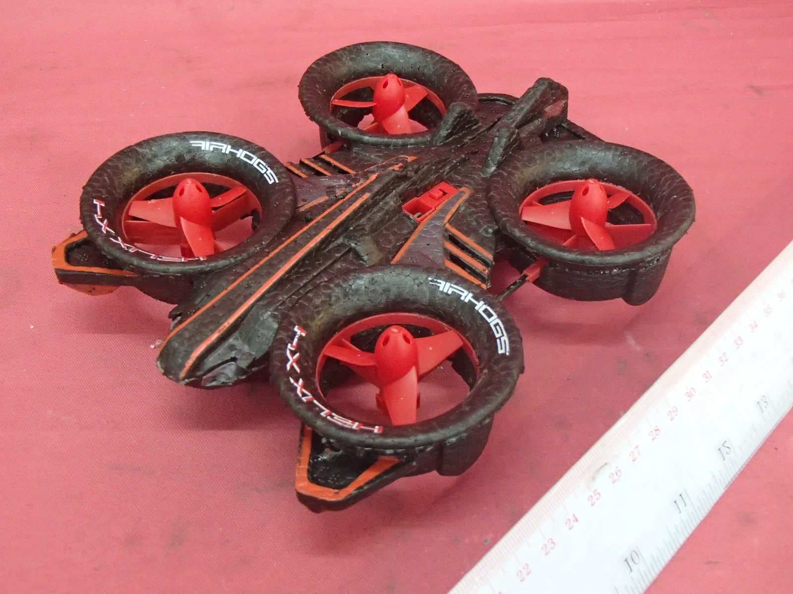 ARH RDC Helix X4 Quad-Copter - FCC ID PQN44438M02RX2G4 - Spin Master Toys Far East Ltd. (3)