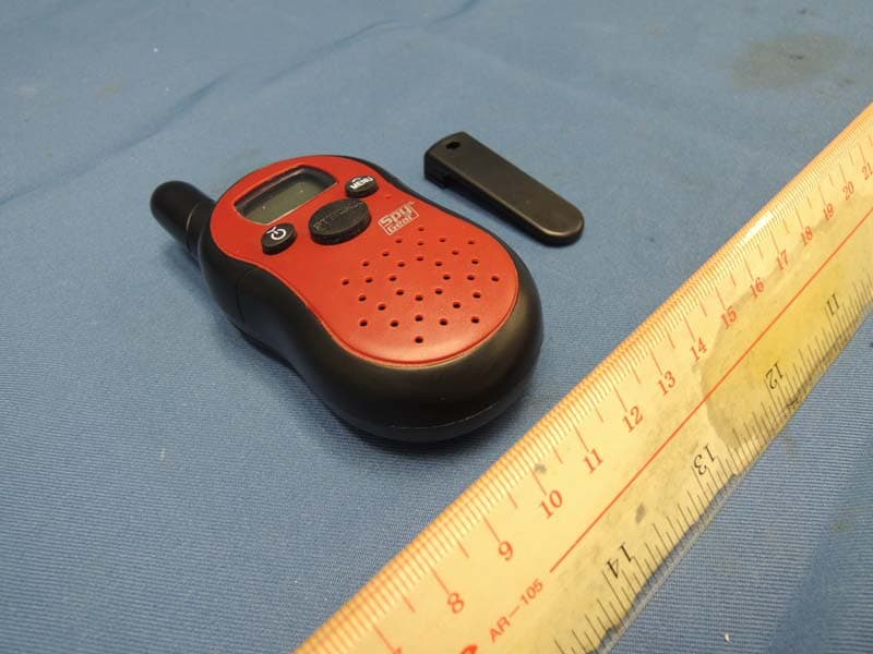 Two Way Radio with FRS - FCC ID PQN70437 - Spin Master Toys Far East Ltd. (2)