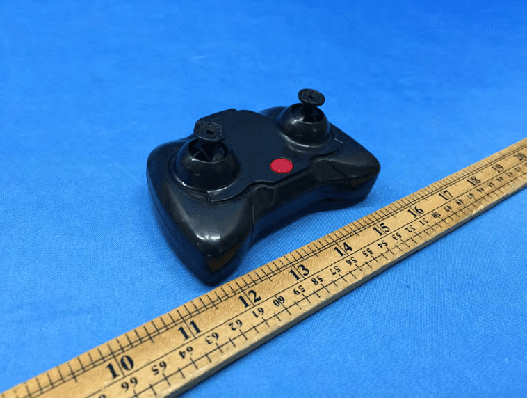 DCR VHC LnchNDfndBatmobleTech Control - FCC ID PQN92300TX2G4 - Spin Master Toys Far East Ltd.