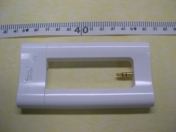IPod Shuffle FM Transmitter - FCC ID PQY-4710874204881 - Cellink Co., Ltd. (2)