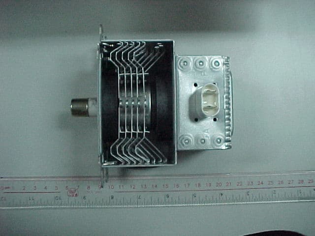Microwave Oven - FCC ID PR4MH3184Y - Whirlpool Microwave Products Development Limited. (4)