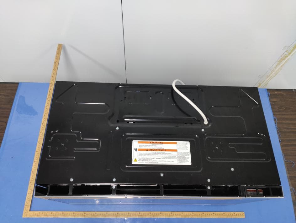 Household microwave oven - FCC ID PR4TANGO130Y - Whirlpool Microwave Products Development Limited. (2)