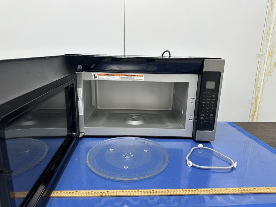 Household microwave oven - FCC ID PR4TANGOEBLY - Whirlpool Microwave Products Development Limited. (3)
