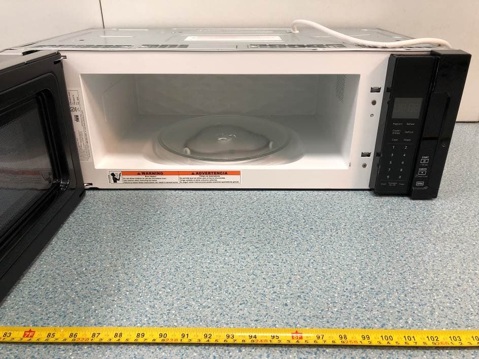 Household microwave oven - FCC ID PR4TANGOLP55011Y - Whirlpool Microwave Products Development Limited. (2)