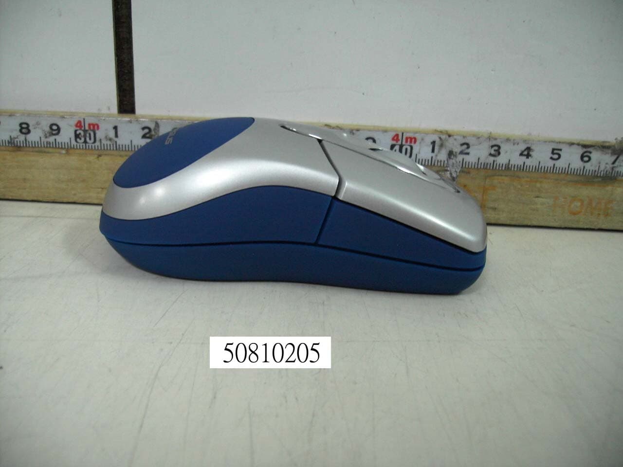 RF Optical Mouse - FCC ID PRDMO10050812 - Acrox Technologies Co., Ltd. (3)