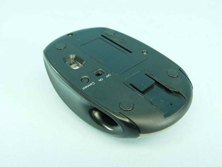 2.4G Blue Trace Mouse - FCC ID PRDOPWIRWMU07 - Acrox Technologies Co., Ltd. (4)