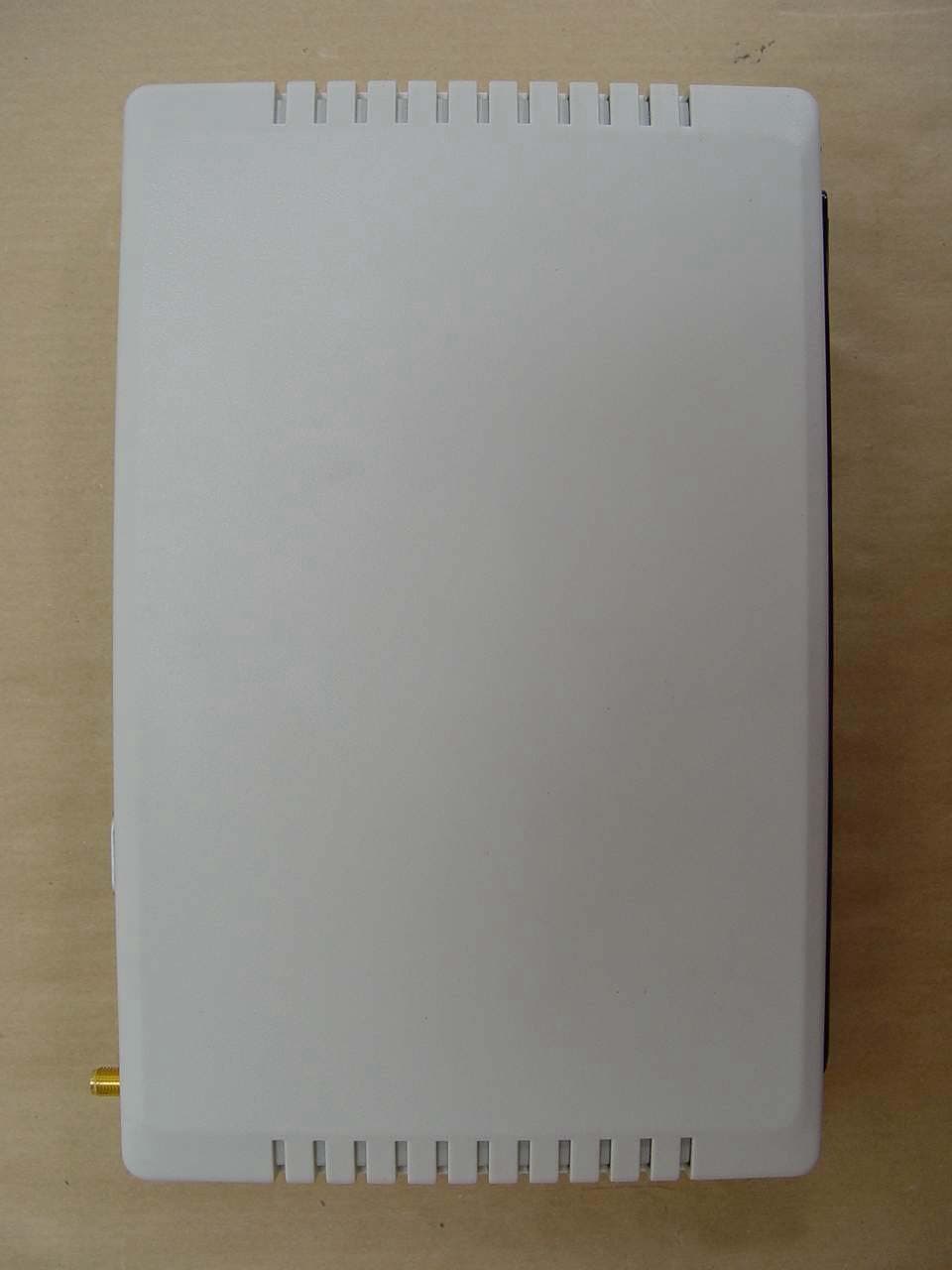 Wireless Internet Access Server Applicance - FCC ID PRL-IWE3000 - Interepoch Technology, Inc. (3)
