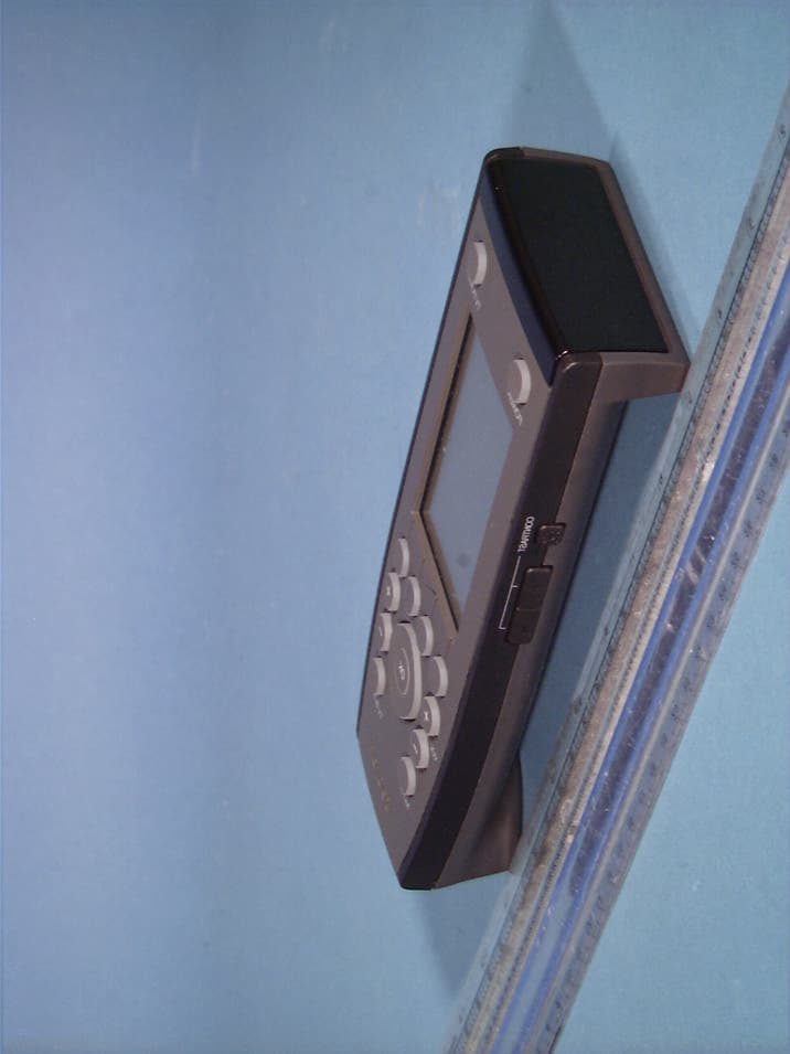 Entertainment Device Remote Control - FCC ID PT5TSU501 - Philips Consumer Lifestyle (3)