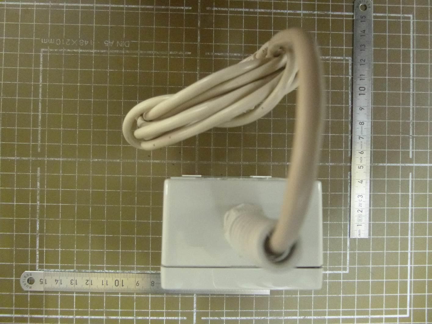 UHF RFID Reader - FCC ID PTSPURDTR100U - RF-Embedded GmbH (5)