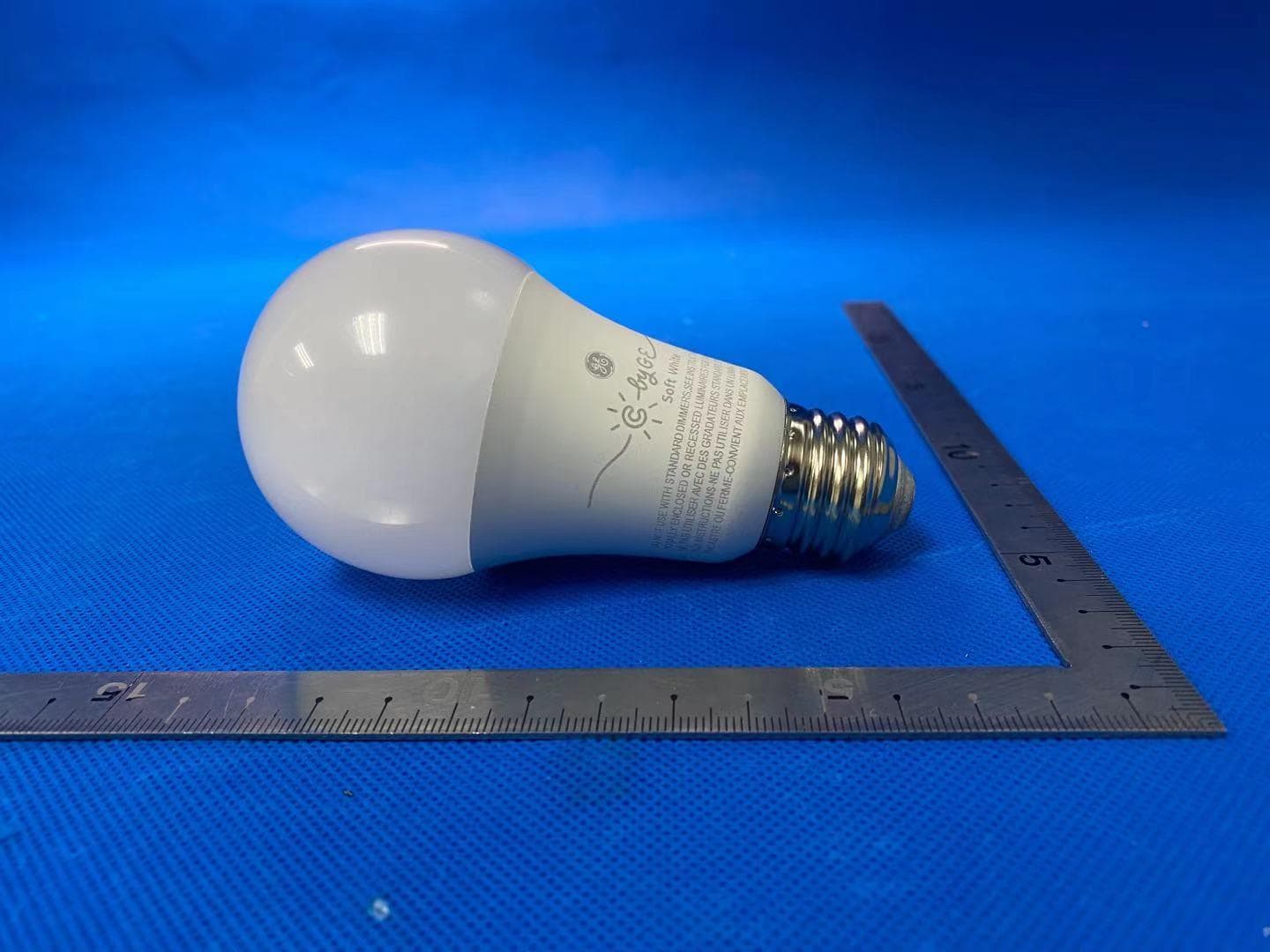 LED LAMP - FCC ID PUU-A19-DMSWIII - Savant Technologies LLC, dba GE Lighting, a Savant Company (2)