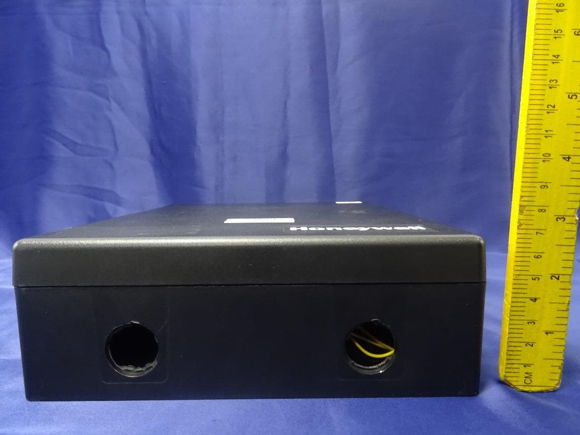 GLSS Gateway - FCC ID PV3CGWMB - Honeywell International Inc. (4)