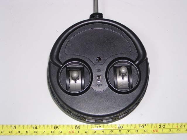 Quadra Glo - Remote Toy Controller - FCC ID PV5MSD03201990 - Meisida Electronic Toys Co., Ltd (1)