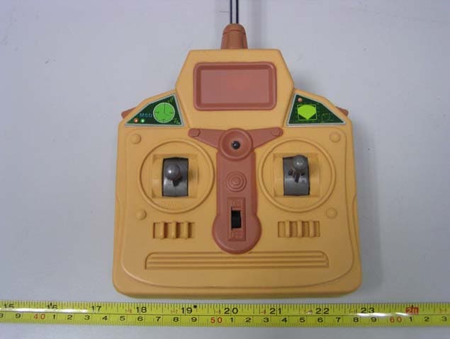 The R/C Battle tank-Remote toys controller - FCC ID PV5MSD03491990 - Meisida Electronic Toys Co., Ltd